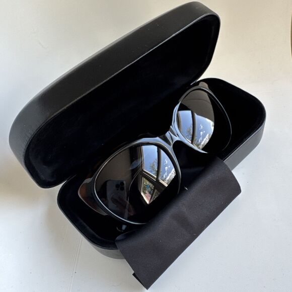 Coach Black Tortoise Polarized Sunglasses With Hard shell Case - Picture 1 of 8